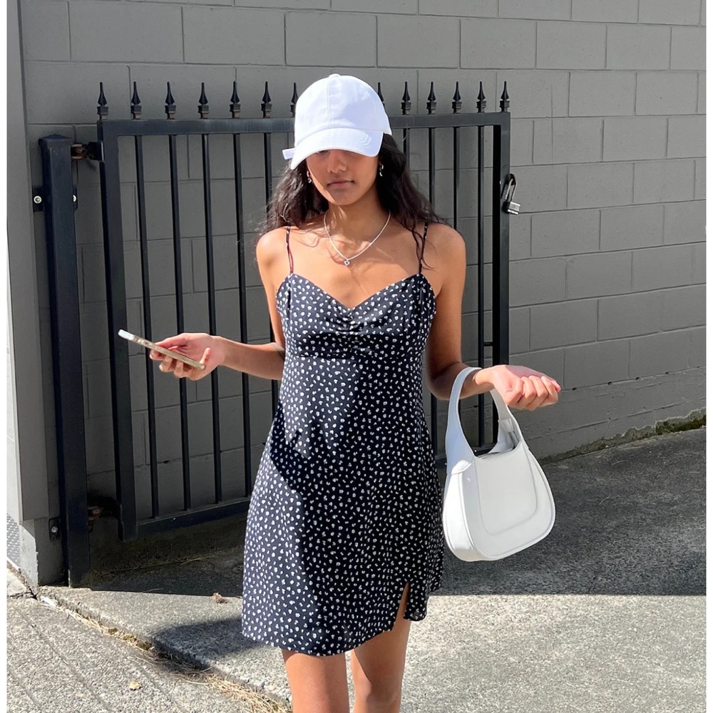 OAK + FORT Navy and White Floral Dress
